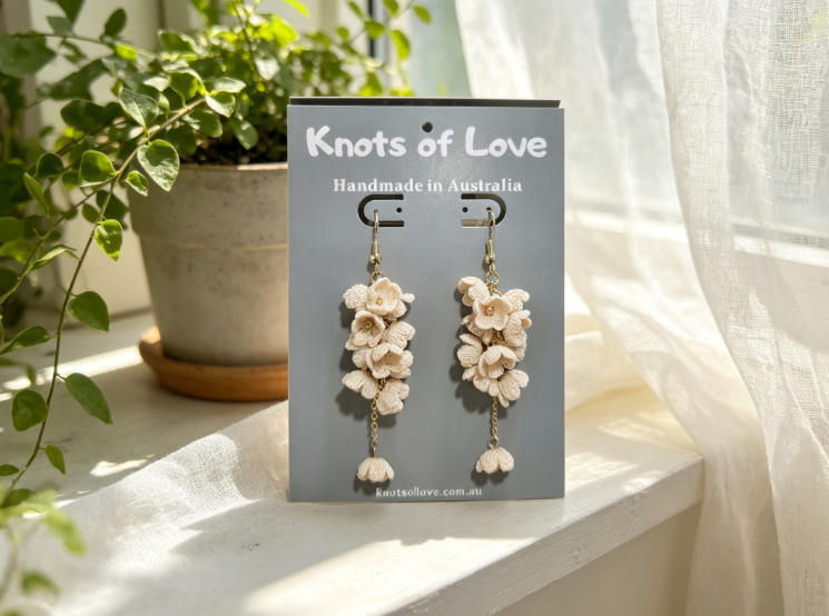 CORA DANGLE EARRINGS - IVORY