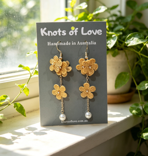 SERENE DANGLE EARRINGS - KHAKI