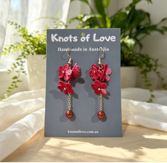 SERENE DANGLE EARRINGS - FUCHSIA PINK