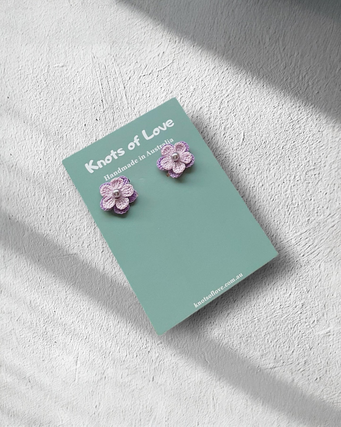 LITTLE FLOWER STUD EARRINGS - LAVENDER