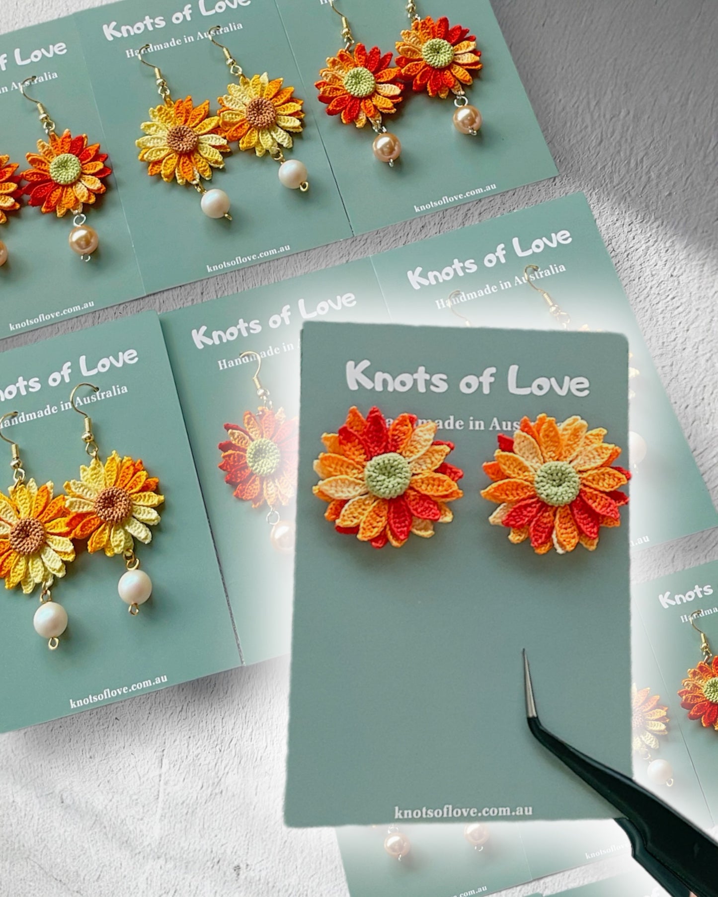 SUNFLOWER STUD EARRINGS - ORANGE GRADIENT