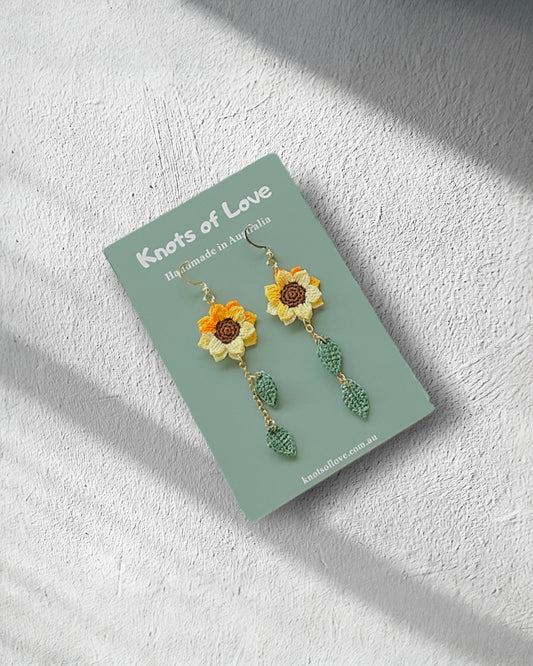 SUNFLOWER DANGLE EARRINGS (M) - DARK