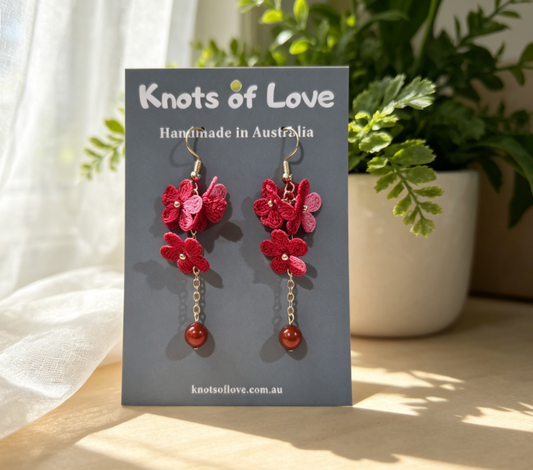 SERENE DANGLE EARRINGS - FUCHSIA PINK