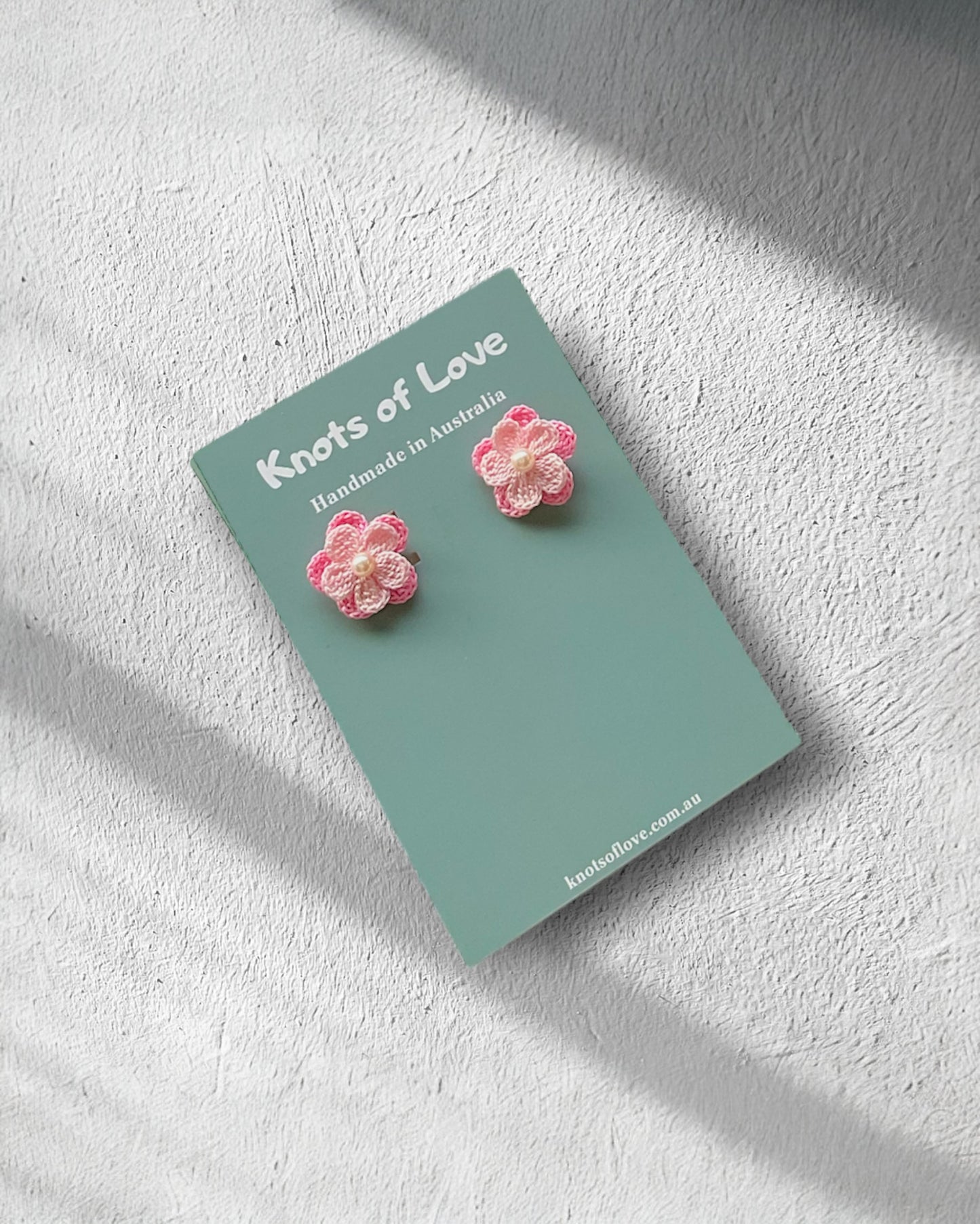 LITTLE FLOWER STUD EARRINGS - BABYPINK